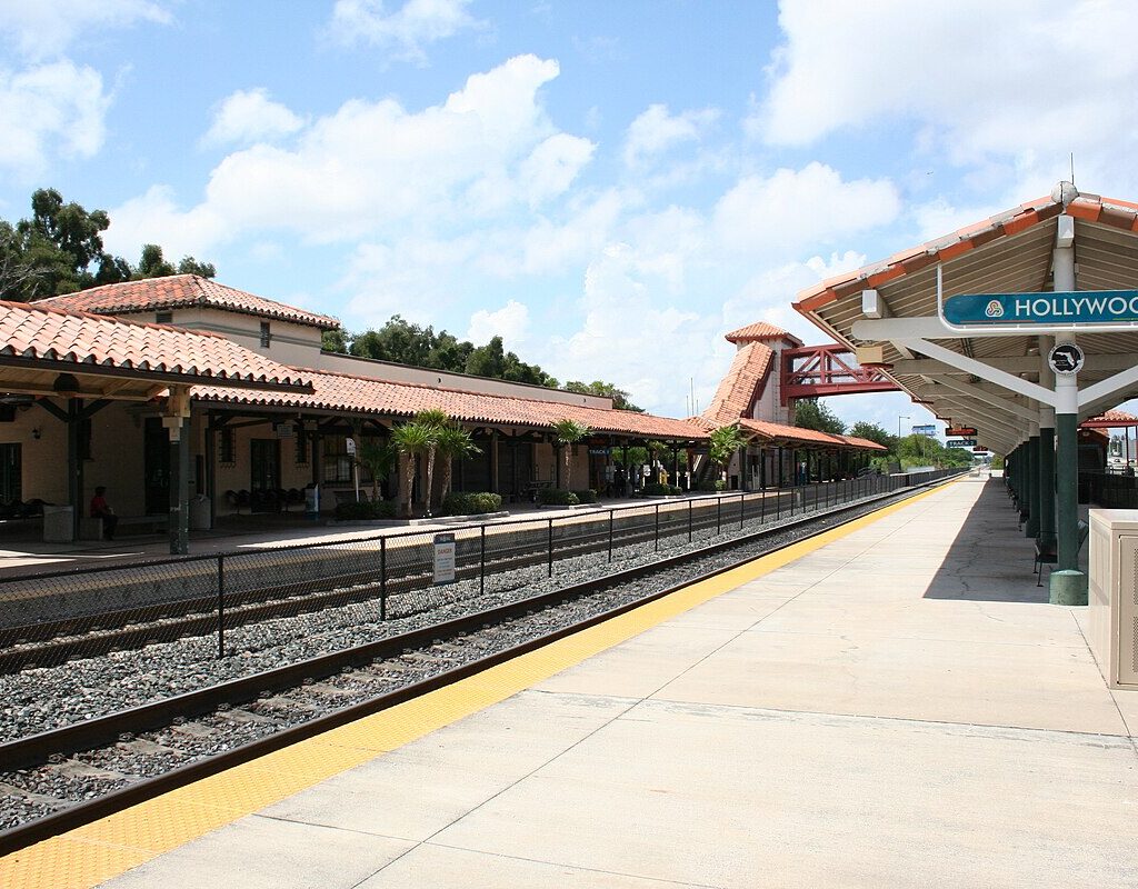 Book Amtrak From Hollywood