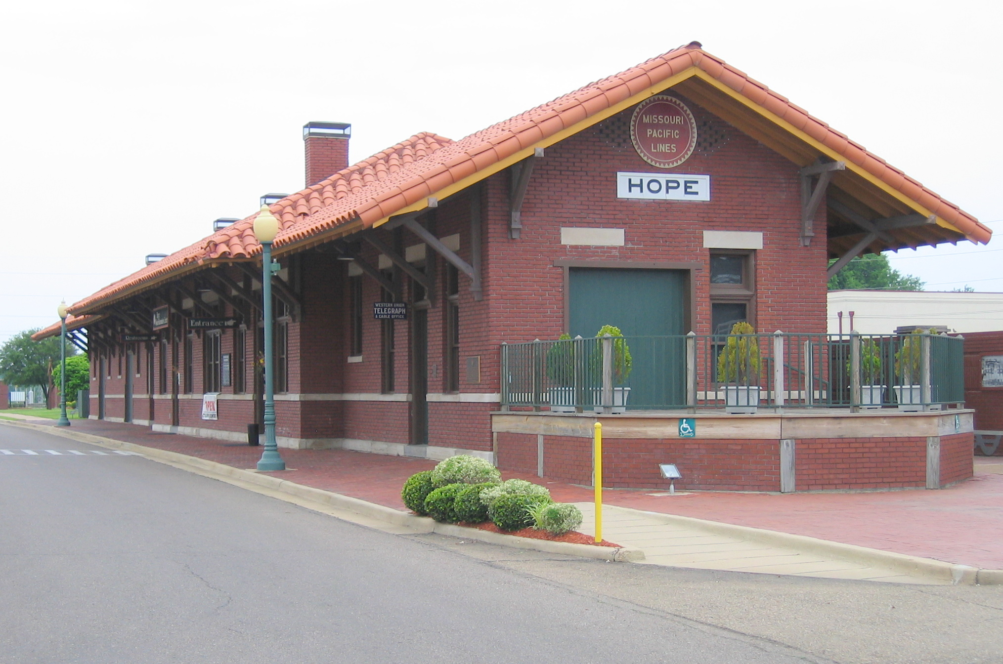 Hope Amtrak Station.
