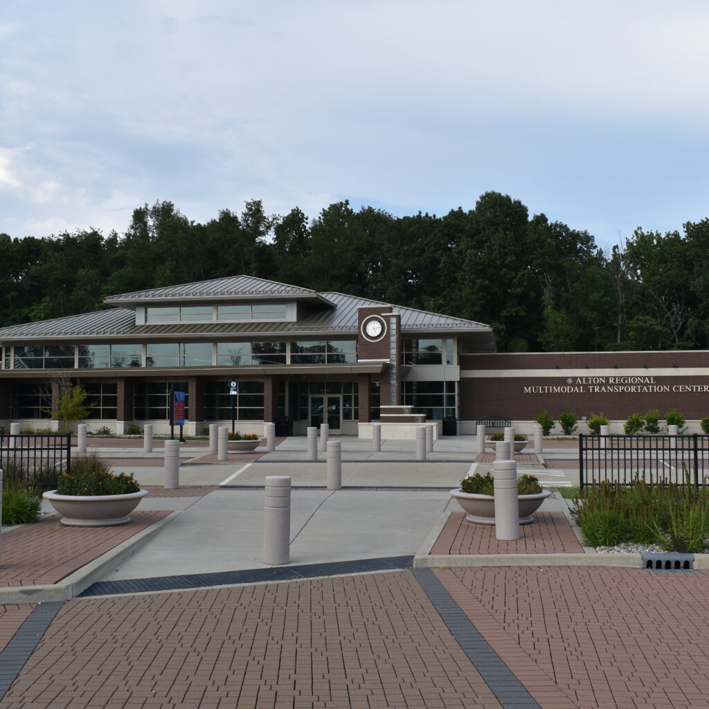 Book Amtrak From Alton