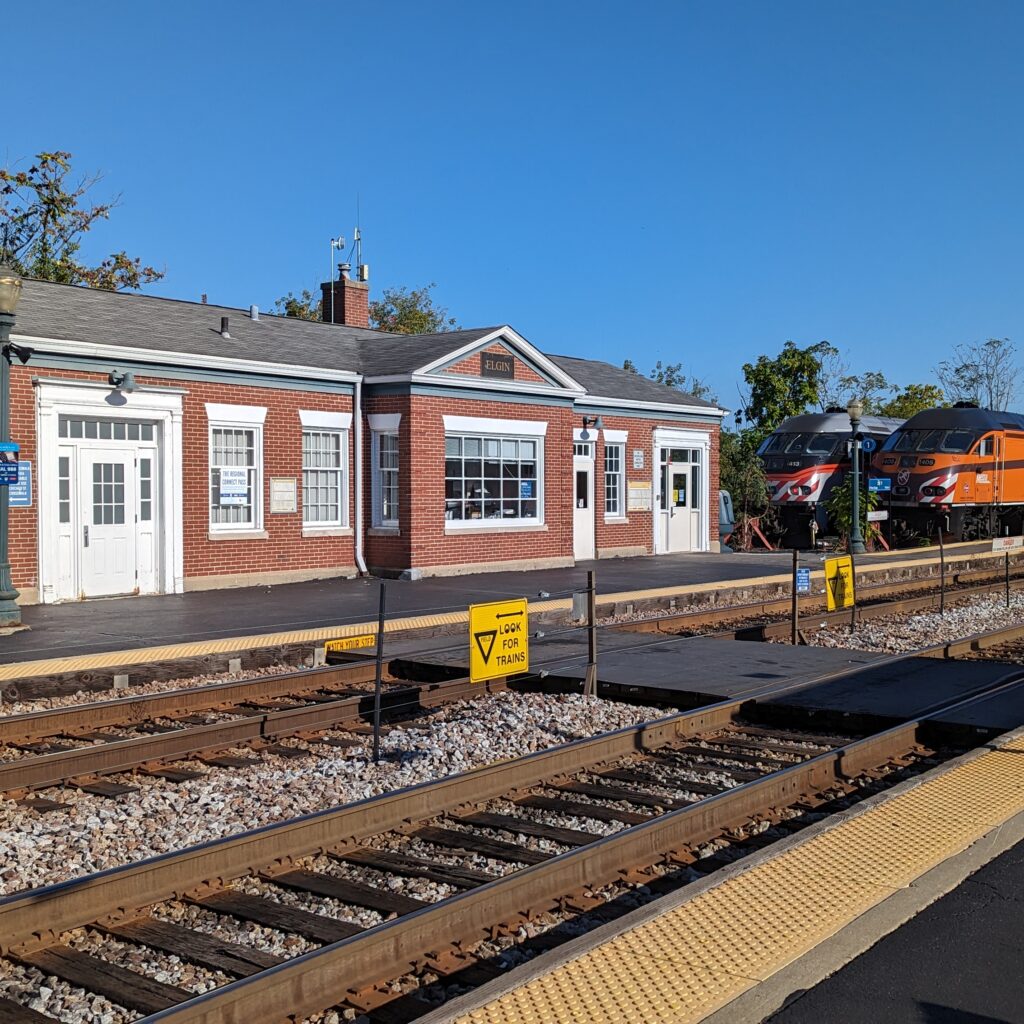 Book Amtrak From Elgin