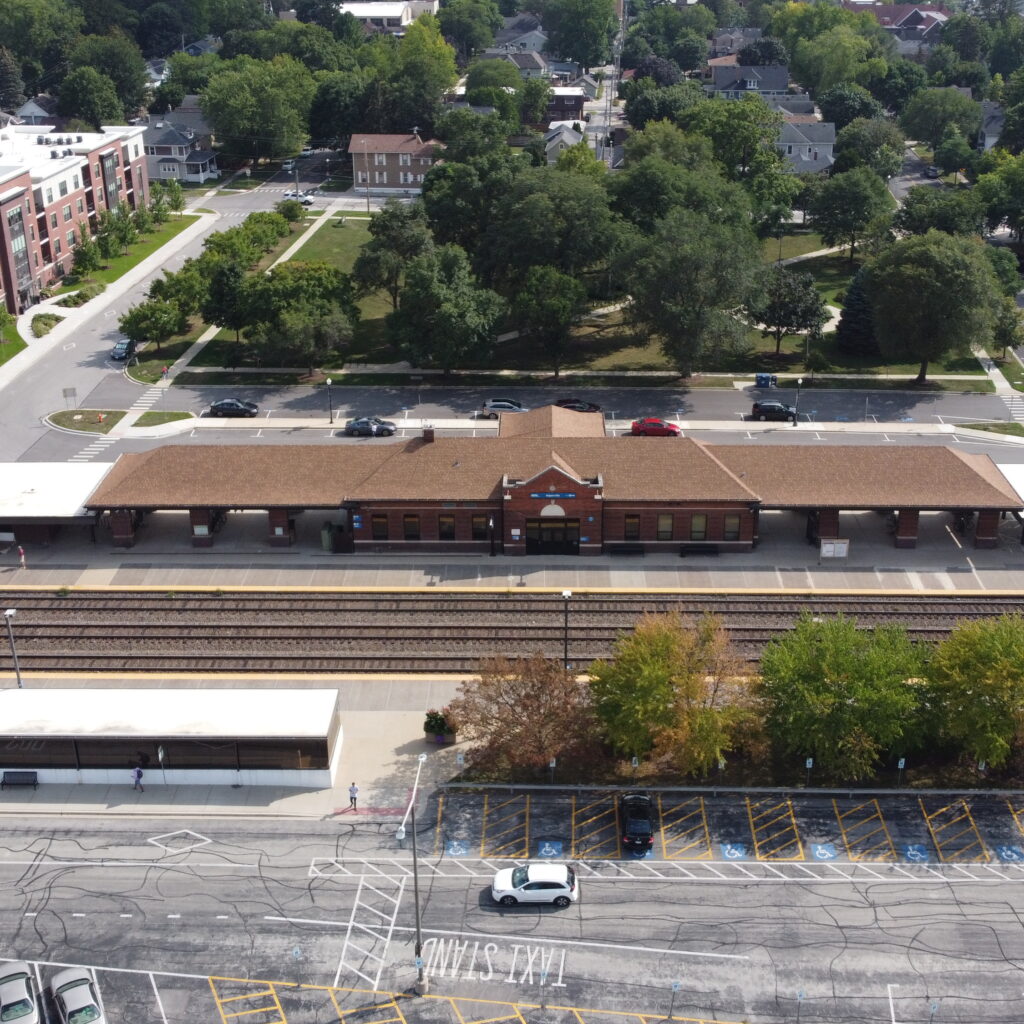 Book Amtrak From Naperville