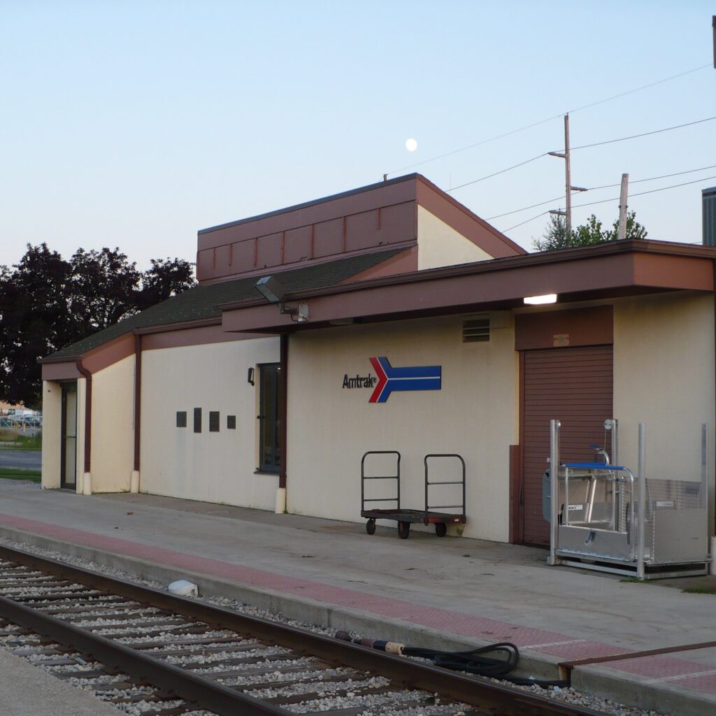 Book Amtrak From Windsor Locks