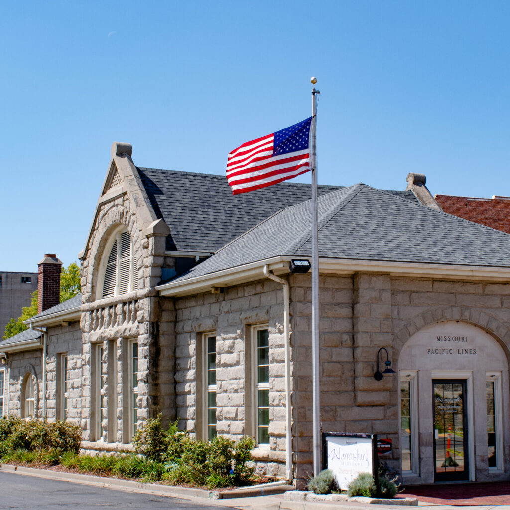 Book Amtrak From Warrensburg